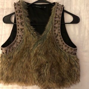 Fur vest